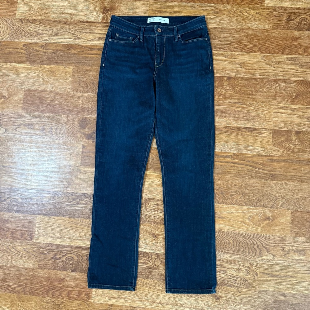 Signature by Levi Strauss Women's Dark Blue Straight Leg Jeans